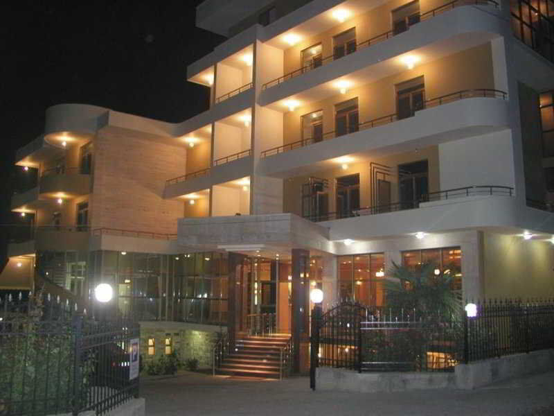 Paradise Beach Hotel Vlore Exterior photo